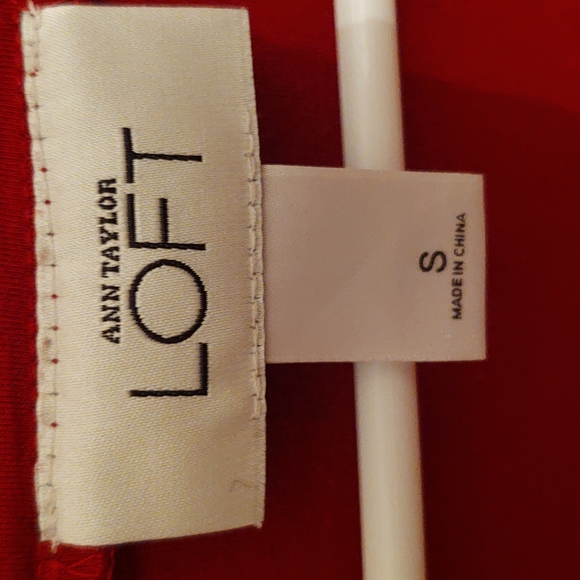 Ann Taylor Loft red top - Picture 5 of 8